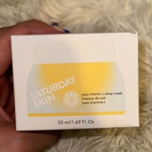Brightening Yellow Skincare Mask